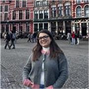 Profesora de inglés para todos los niveles y edades, dispuesta a adaptar mis clases a las necesidades particulares de mis alumnos.