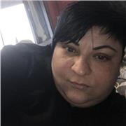 Maestra d’arte offre corsi su vari materiali online