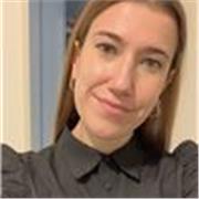 Profesora de apoyo universitario de materias de derecho de forma online