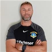 Entrenador UEFA A, desarrollo jugadores 7–18, rendimiento personalizado 