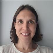 Profesora titulada en grado superior de violín para clases online. También solfeo.