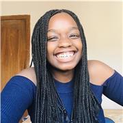 Estudiante de universidad ofrece clases particulares para niños