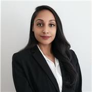 SQE graduate and trainee solicitor tutoring law