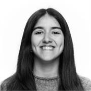 Estudiante de grado superior en Administración y Finanzas, con ganas de ayudar a niños/niñas, y que lo pasen bien al aprender