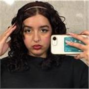 Joven de 21 que hizo bachillerato biosanitario. Hago clases a niños de primaria a parte de canguro.