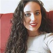 Tengo experiencia impartiendo clases, vivo en Granada y me desplazo a domicilio