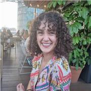 Piano teacher providing beginner lessons