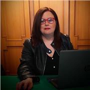 Insegnante da remoto per lezioni di diritto