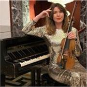 Lezioni di musica :
 pianoforte, canto, violino.