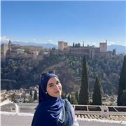 El árabe es mi lengua materna  y lo puedo enseñar perfectamente.