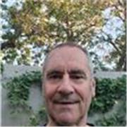 Profesor con gran experiencia en el nivel secundario y bachillerato enseña Física y Matemática