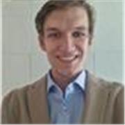 Ich bringe Deutsch C2 bei. Bin Deutsch Muttersprachler und kann Russisch auf C1. Kann daher alles erklären in allen Sprachen