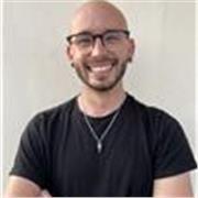 Pedagogo que ofrece apoyo académico a primaria, ESO, FP y grado Universitario relacionado con la educación o el ámbito social