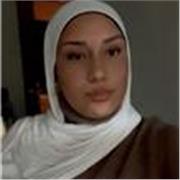 Ich biete DaZ an, für jede Herkunft. Zudem kann ich auch Geschichte anbiete, da ich im Leistungskurs war