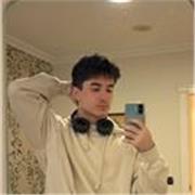 Graduado en ADE para dar clases a alumnos de diversas edades