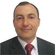 Profesor universitario de matemáticas financieras, economía y finanzas.