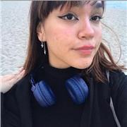 Je donne des cours aux élèves en primaire, collège, et lycée