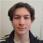 Privater Mathelehrer mit Begeisterung für Naturwissenschaften und Bergsport.