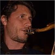Profesor de música (teoría musical e improvizacion) saxo guitarra y piano