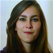 Laureata in turismo disponibile per aiuto compiti