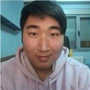 Profesor coreano con Bachillerato y C1 Advanced. Doy clases en español, inglés y coreano; de forma presencial u online y por la zona de Madrid.
