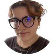 Je suis étudiante mais aussi bilingue en espagnol. Je pourrais donc offrir mais service à ceux qui on du mal avec l’espagnol