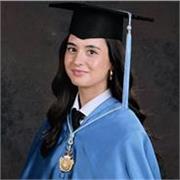 Soy Maestra de Educación Primaria con mención en Inglés. Tengo 23 años y estoy deseando dar apoyo personalizado