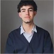 Mi nombre es Rodrigo Pose soy una persona muy dinámica y sociable y me encantaría enseñaros castellano.