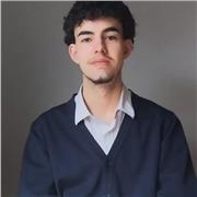 Mi nombre es Rodrigo Pose soy una persona muy dinámica y sociable y me encantaría enseñaros castellano.