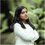 Maestra de apoyo especializada en clases hacia niños de primaria y secundaria