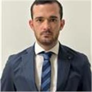 Offro lezioni private a ragazzi delle scuole medie e superiori.