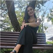 Título de ayuda a personas en situacion de dependencia.
Me defino como una persona alegre, motivadora y empática.