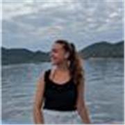 Profesional con 8 años de experiencia en el sector financiero entusiasmada por compartir mis conocimientos a futuros alumnos.