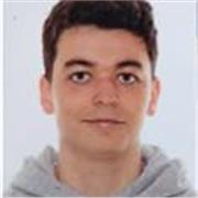 Joven de 18 años con título de la ESO, bachillerato científico con matricula de honor y buen nivel B2 de francés y B2 de inglés