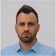 Ich biete online Mathe Nachhilfe für Grundschüler an. Ich bin gelernter Finanzbuchhalter und komme aus Hamburg. 