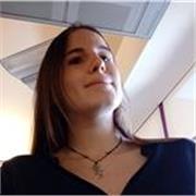 Studentessa di medicina offre ripetizioni di chimica a studenti delle scuole superiori