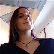 Studentessa di medicina offre ripetizioni di chimica a studenti delle scuole superiori
