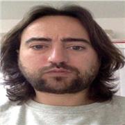 Periodista y profesor apasionado por la historia y la comunicación