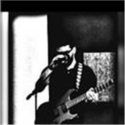 Clases de: Guitarra, Piano, Bateria, Bajo electrico, Canto(tecnica vocal y solfeo), Iniciacion musical