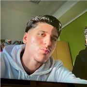 Ich kann Englisch als Fremdsprache sehr gut beibringen an den Klassen 1 bis 7 oder wenn jemand Übersetzer braucht