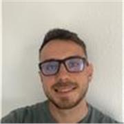 soy Miguel Angel y estudio tercer año de Filología Inglesa en la Complutense. Si se te complica el inglés, let’s practise