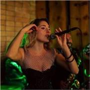 Profesora de canto para todos los niveles