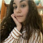 Profesora graduada en el grado superior de ilustración