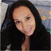 Sei alla ricerca di un' insegnante appassionata con una lunga esperienza nell'insegnamento? 