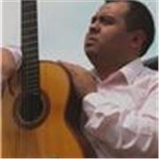 Maestro de música, guitarra, bajo eléctrico