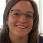 Laureata in mediazione linguistica e culturale, offre ripetizioni di inglese, francese e italiano