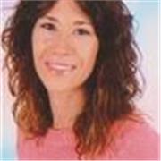 Soy maestra de francés, además asignaturas en relación a la etapa de Educación Primaria como lengua, matemáticas y ciencias
