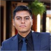 Licenciado en Comercio Internacional, en constante actualización con los eventos globales