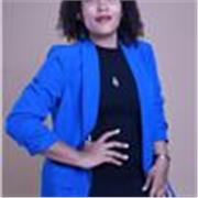 Profesora de inglés apta para todas las edades.