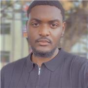 Englischlehrer, der Kinder und Menschen jeden Alters unterrichtet.